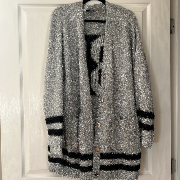 Oversized silver cardigan - Picture 3 of 5
